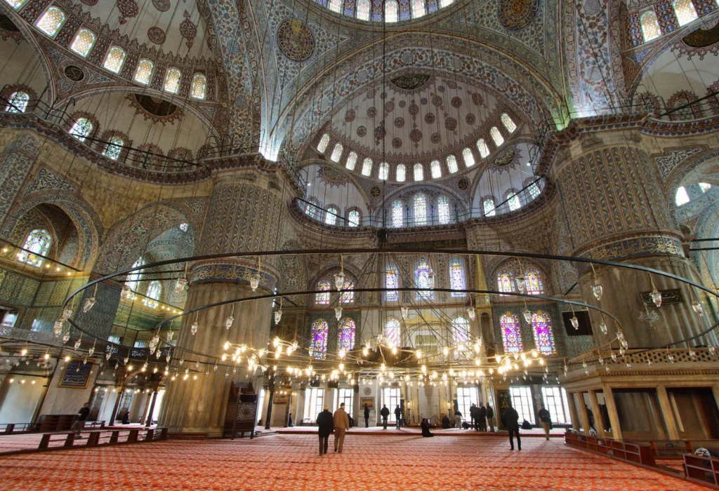 Interior-Blue-Mosque-Istanbul